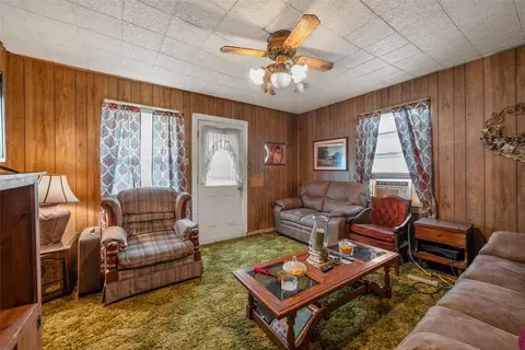 Living - 1133 Sunset St, Waco, TX 76704 photo 1 of 2