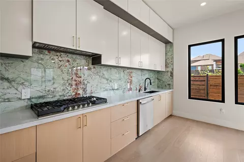 3447 Umyousef Ct, Irving, TX 75038