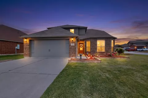 1543 Mackinac Dr, Crowley, TX 76036