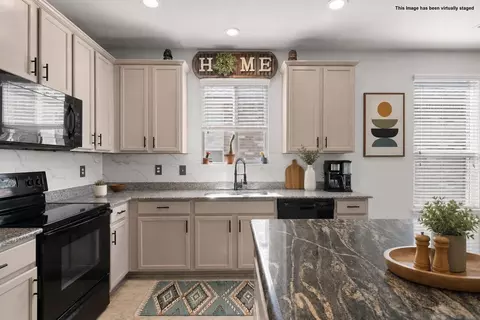 8213 Wildwest Dr, Fort Worth, TX 76131
