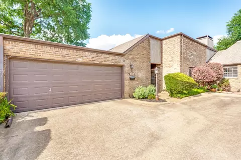 2719 Fairway Park St, Grand Prairie, TX 75050