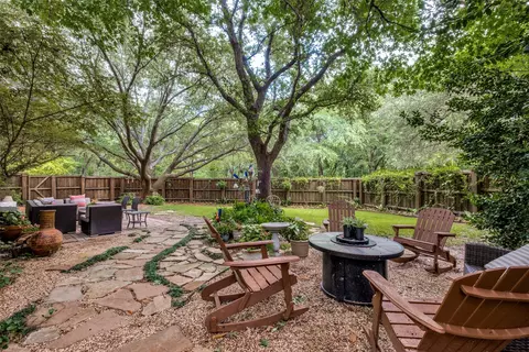 1676 Glade Forest Dr, Dallas, TX 75218