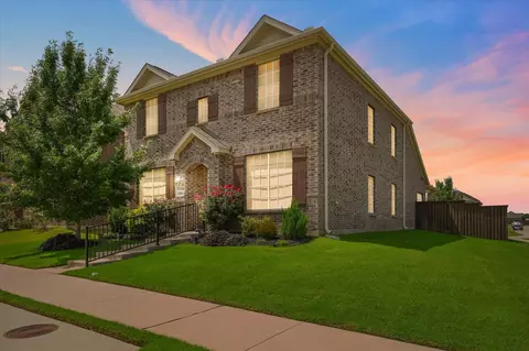 2301 Opaline Dr, Aubrey, TX 76227