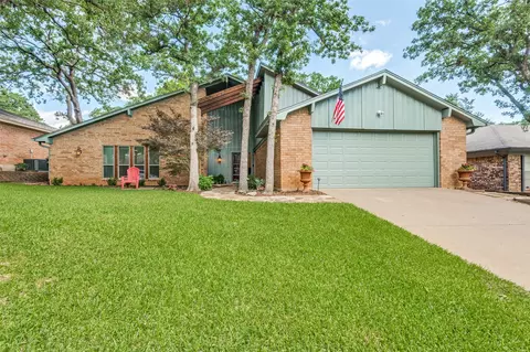 3025 Pecan Cir, Bedford, TX 76021