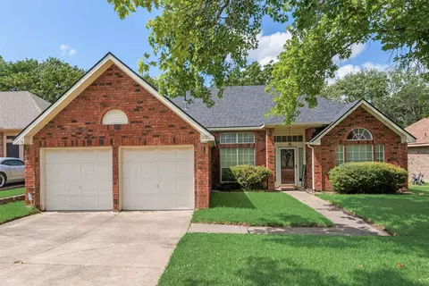2017 Spring Mills Rd, Mesquite, TX 75181