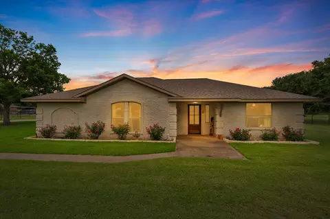 380 Farr Altom Rd, Seagoville, TX 75159