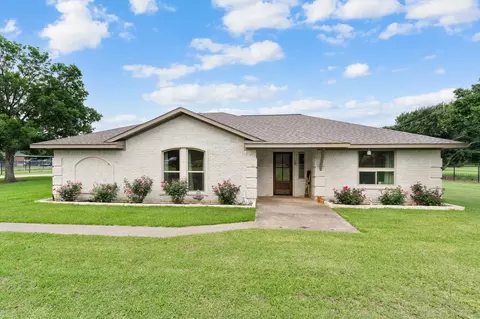380 Farr Altom Rd, Seagoville, TX 75159