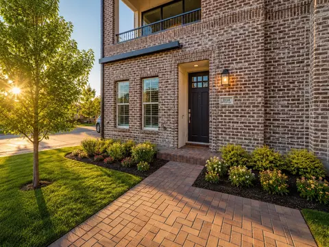 2114 Wenge Ln, Dallas, TX 75219