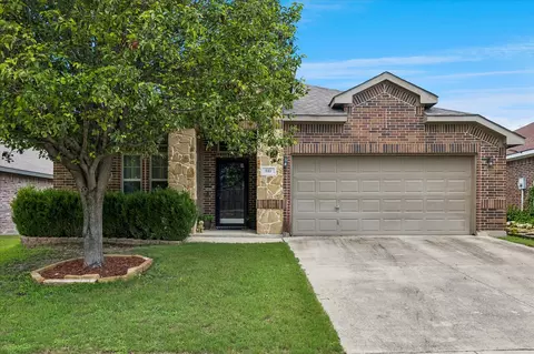 841 Reveille Rd, Fort Worth, TX 76108