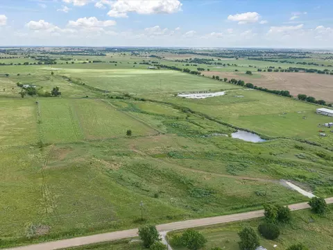 6600 Woodard Ave, Cleburne, TX 76033