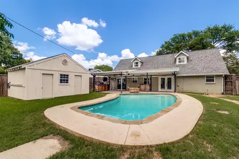 13133 Flagstone Ln, Dallas, TX 75240