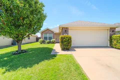 704 Linden Ave, Wylie, TX 75098