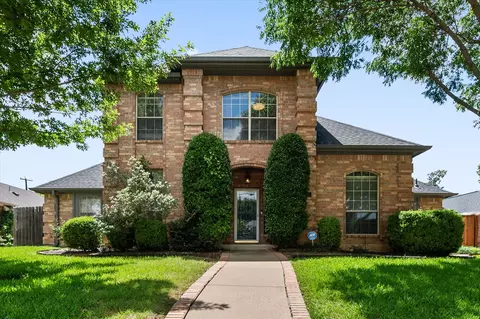 6806 Thornbird Ln, Arlington, TX 76001