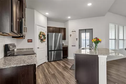 Kitchen - 11100 Solar St, Lorena, TX 76655 photo 1 of 1