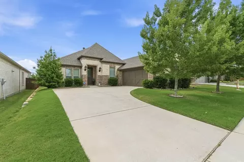 9325 Horsemanship Dr, Fort Worth, TX 76123