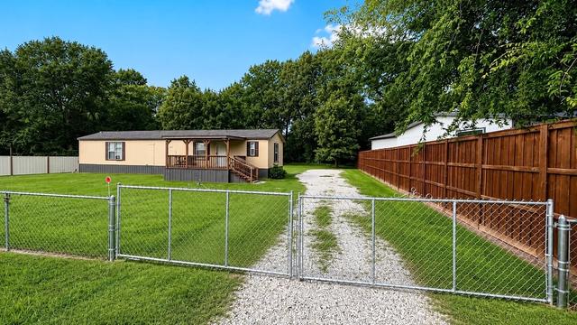 741 Waterfront Row, Quitman, TX 75783