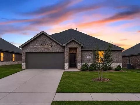 618 Cool Canyon Trl, Princeton, TX 75407
