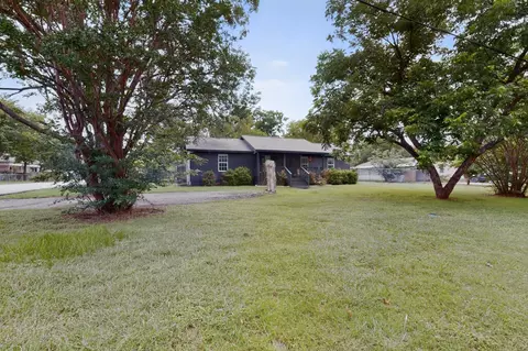 Exterior - 701 E Brin St, Terrell, TX 75160 photo 4 of 7