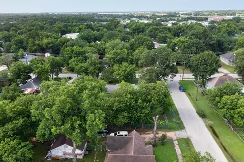 View/Area - 701 E Brin St, Terrell, TX 75160 photo 4 of 7