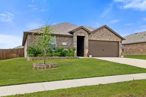 1206 Honeysuckle Dr, Royse City, TX 75189