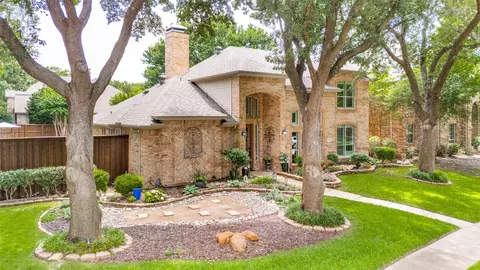 5820 Kingsbrook Dr, Plano, TX 75093