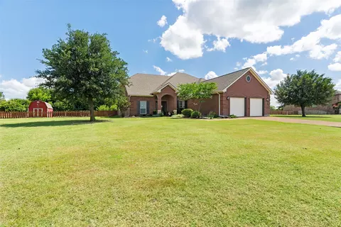 2305 Silver Maple Dr, St Paul, TX 75098