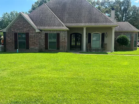 2220 Forest Hills Blvd, Haughton, LA 71037