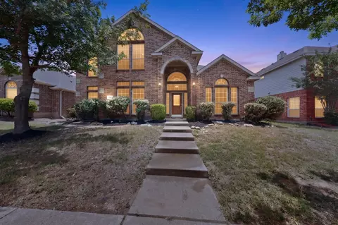 217 Gatehouse Dr, Red Oak, TX 75154