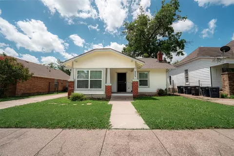 924 E Leuda St, Fort Worth, TX 76104