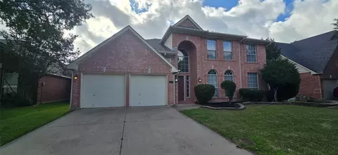 5725 Champion Ct, Arlington, TX 76017