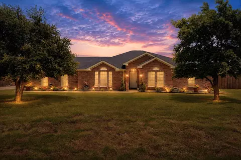 1108 Chestnut Dr, Venus, TX 76084