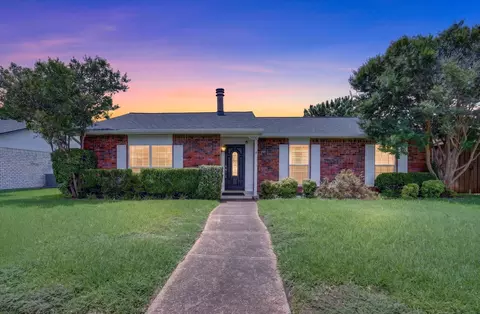 2910 Flagstone Dr, Garland, TX 75044