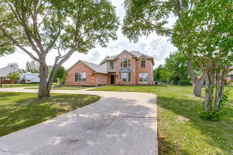 331 Lakeside Dr, Shady Shores, TX 76208