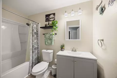 Bath - 401 Langley Ave, Everman, TX 76140 photo 2 of 2