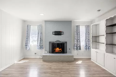 Living - 401 Langley Ave, Everman, TX 76140 photo 5 of 5