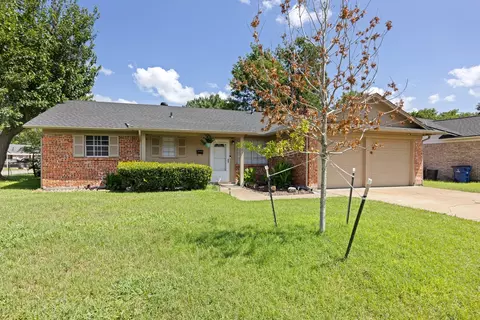 Exterior - 401 Langley Ave, Everman, TX 76140 photo 4 of 4