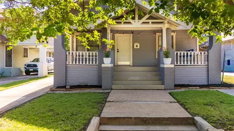 2107 College Ave, Fort Worth, TX 76110