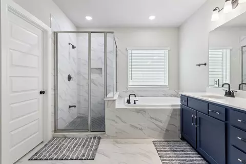 Bath - 1047 Harmony Trl, Argyle, TX 76226 photo 4 of 4