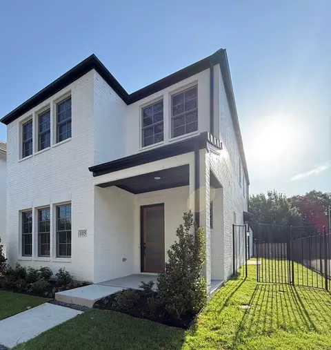 105 Magnolia Ln, Westworth Village, TX 76114