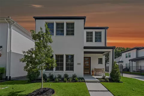 105 Magnolia Ln, Westworth Village, TX 76114
