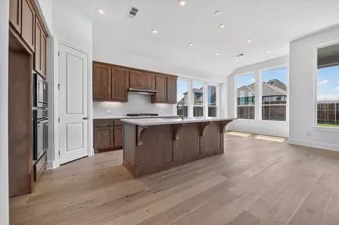 Kitchen - 1609 Buscot Ln, Haslet, TX 76052 photo 4 of 4