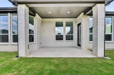 Exterior - 1609 Buscot Ln, Haslet, TX 76052 photo 2 of 3