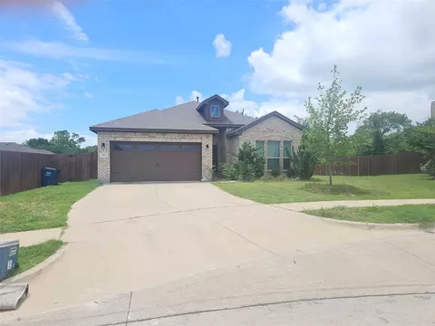302 Clayton St, Glenn Heights, TX 75154