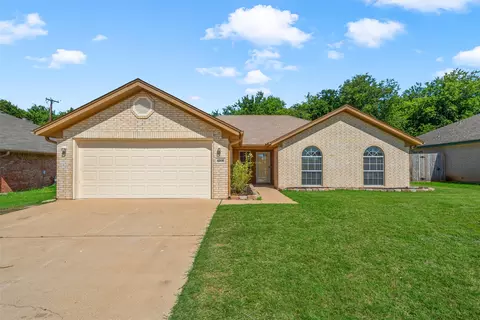 4208 Ledgestone Dr, Killeen, TX 76549
