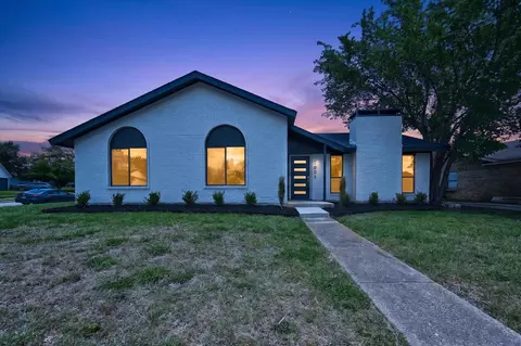 2805 Scott Mill Rd, Carrollton, TX 75007
