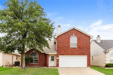 8959 Rushing River Dr, Fort Worth, TX 76118
