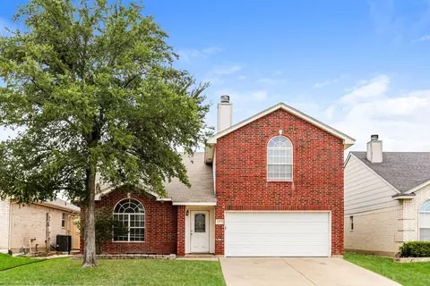 8959 Rushing River Dr, Fort Worth, TX 76118