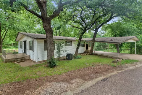 63 Castle Bar Rd, Gordonville, TX 76245
