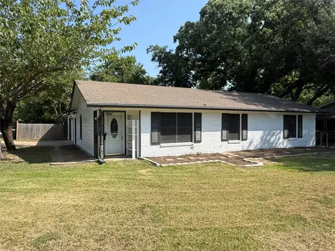 2322 W 1st Ave, Corsicana, TX 75110