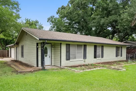2322 W 1st Ave, Corsicana, TX 75110